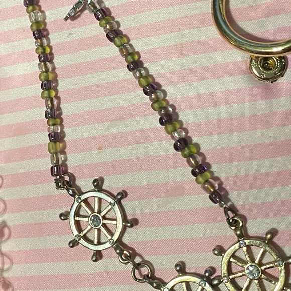 Silver colored steering wheel and micro beaded handmade choker - Picture 6 of 6